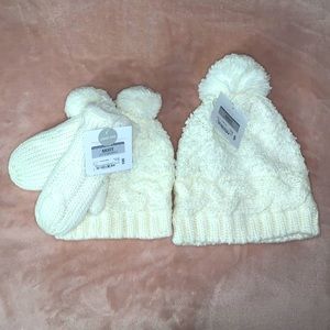 Mommy and me hat set.